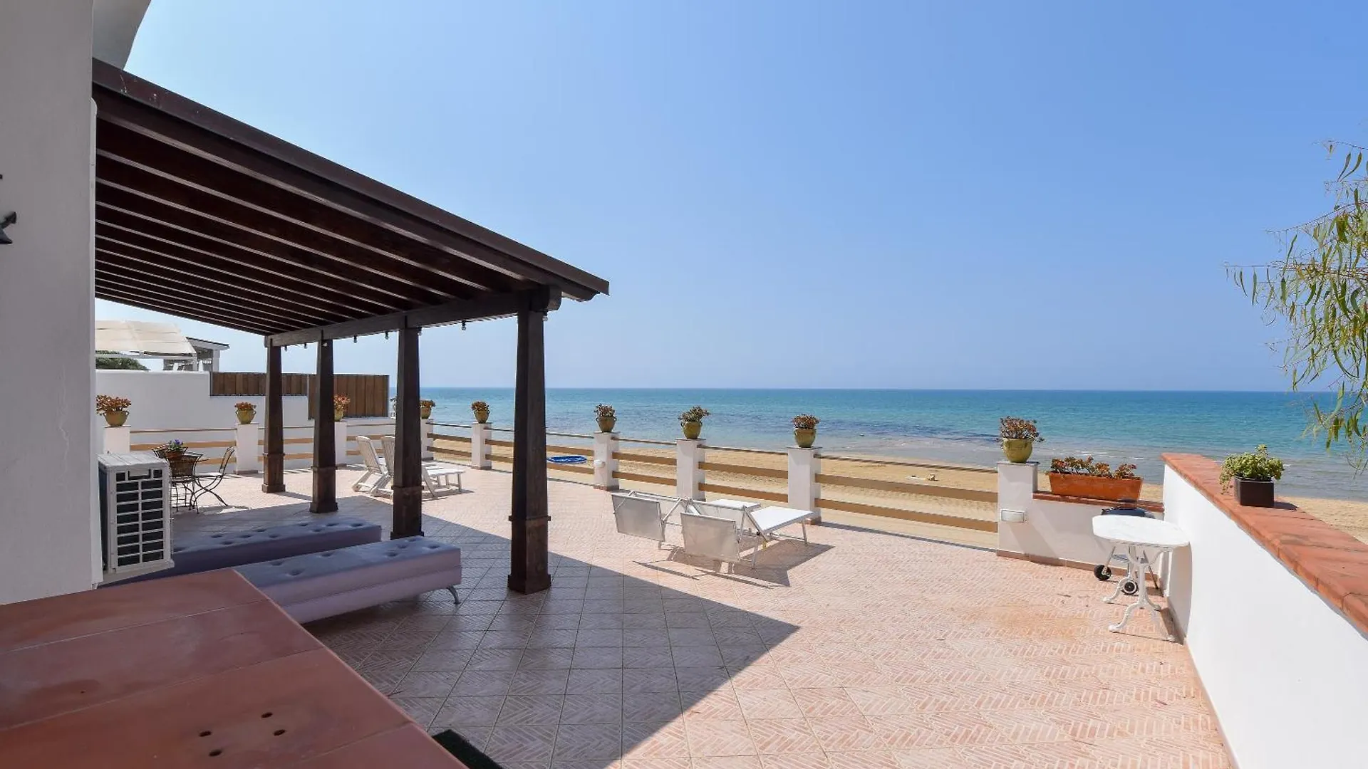 פורטו אמפדוקלה Le Sorelle Villa Sul Mare